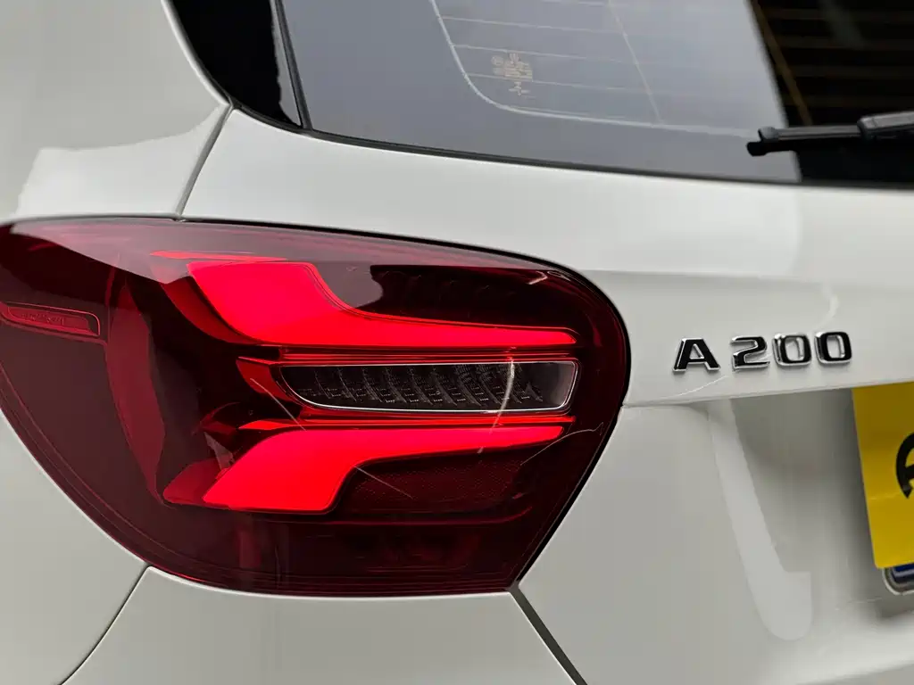 Mercedes-Benz A-Class 2018 — фото 18
