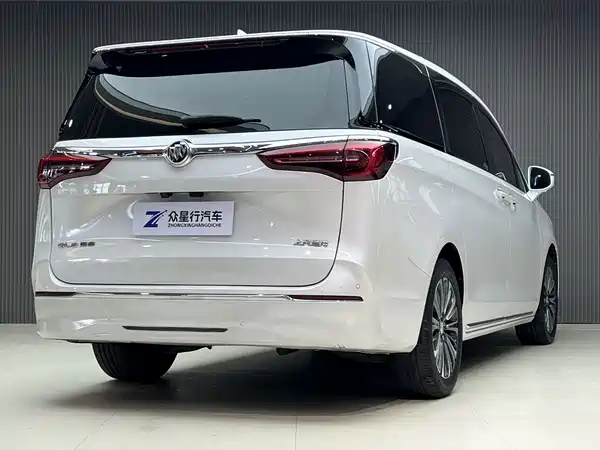 Buick GL8 2023