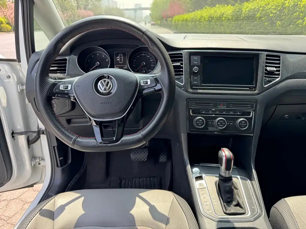 Volkswagen Golf Sportsvan 2019 — фото 8