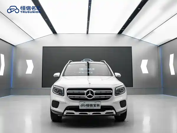Mercedes-Benz GLB 2023