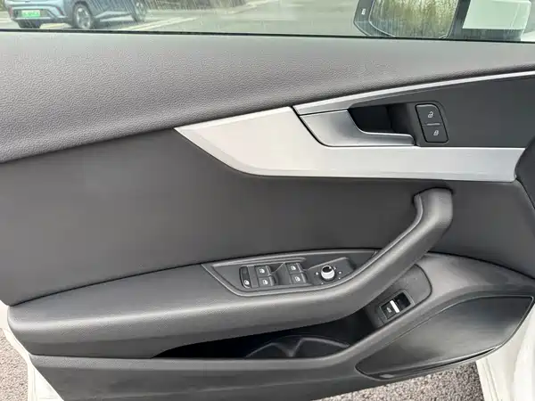 Audi A4L 2022