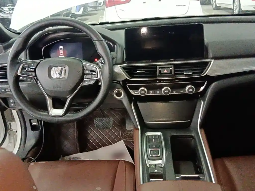 Honda Inspire 2022 — фото 10