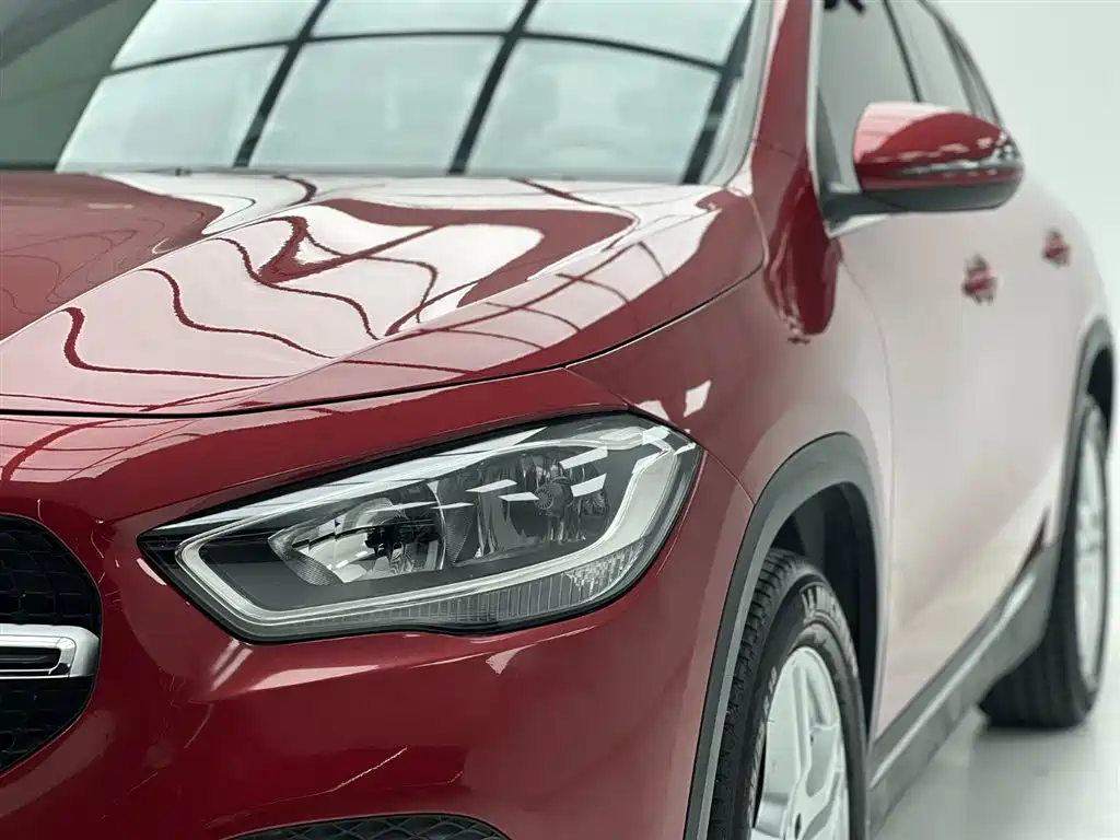 Mercedes-Benz GLA 2021