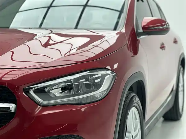 Mercedes-Benz GLA 2021