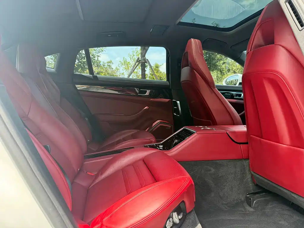 Porsche Panamera 2019 — фото 10
