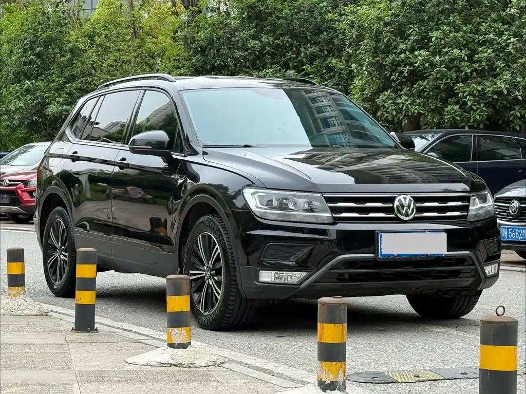 Volkswagen Tiguan L 2021 — фото 2