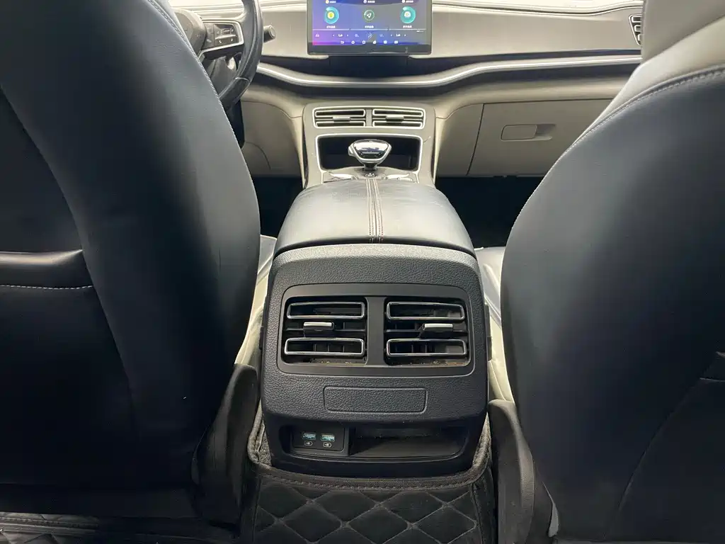 BYD Qin PLUS 2022 — фото 16