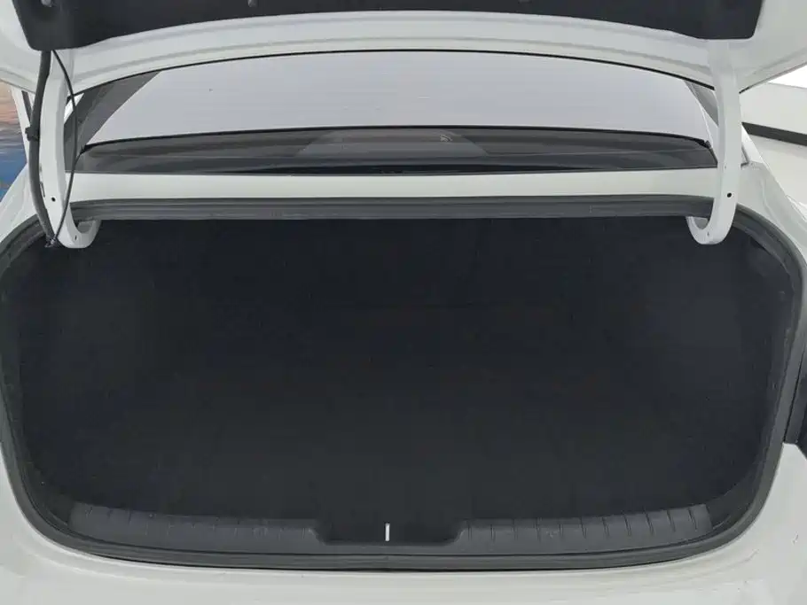 Hyundai Elantra 2021 — фото 4