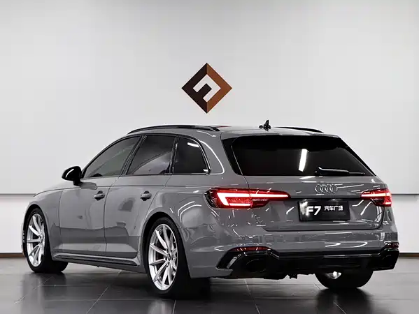Audi RS 4 2019