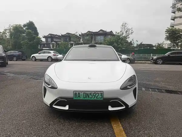 Xiaomi SU7 2024