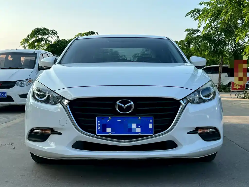 Mazda 3 Axela 2017 — фото 2