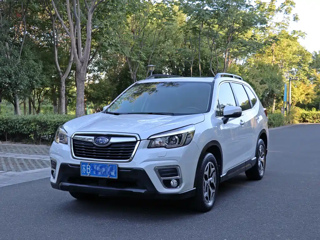 Subaru Forester 2020 — фото 2