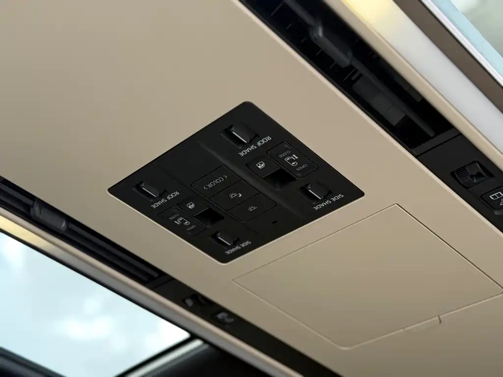 Toyota Alphard 2025 — фото 21