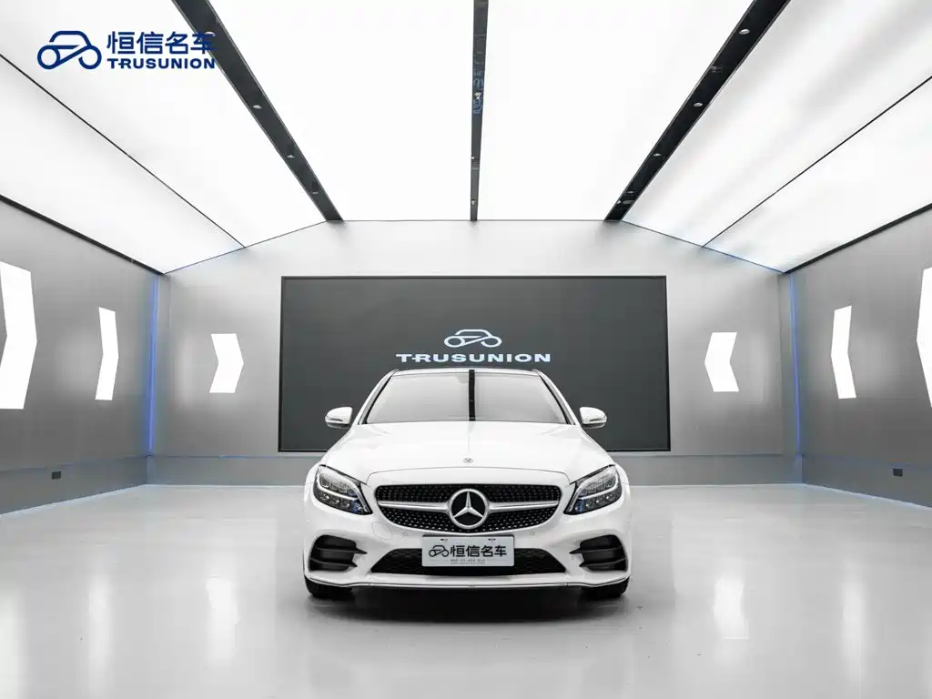 Mercedes-Benz C-Class 2021