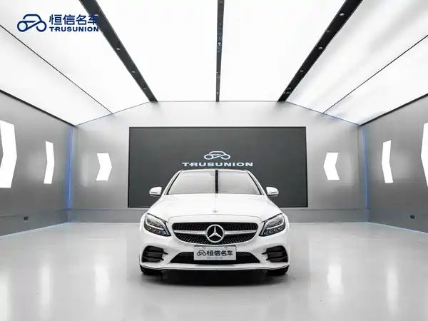 Mercedes-Benz C-Class 2021