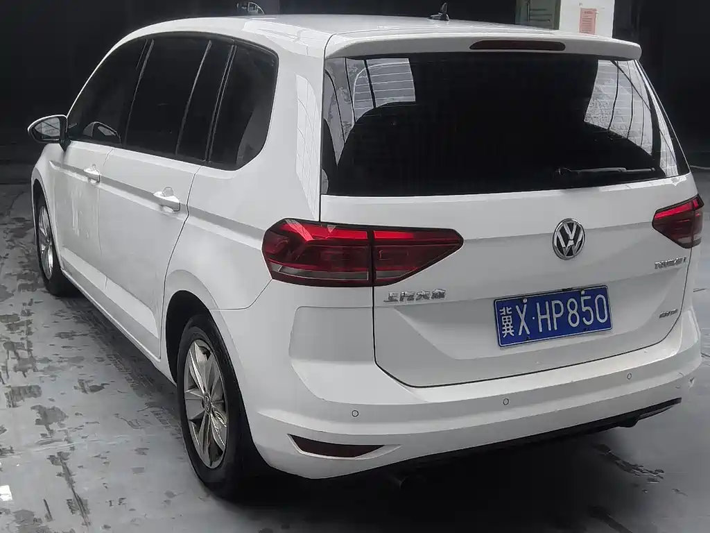 Volkswagen Touran 2019 — фото 4