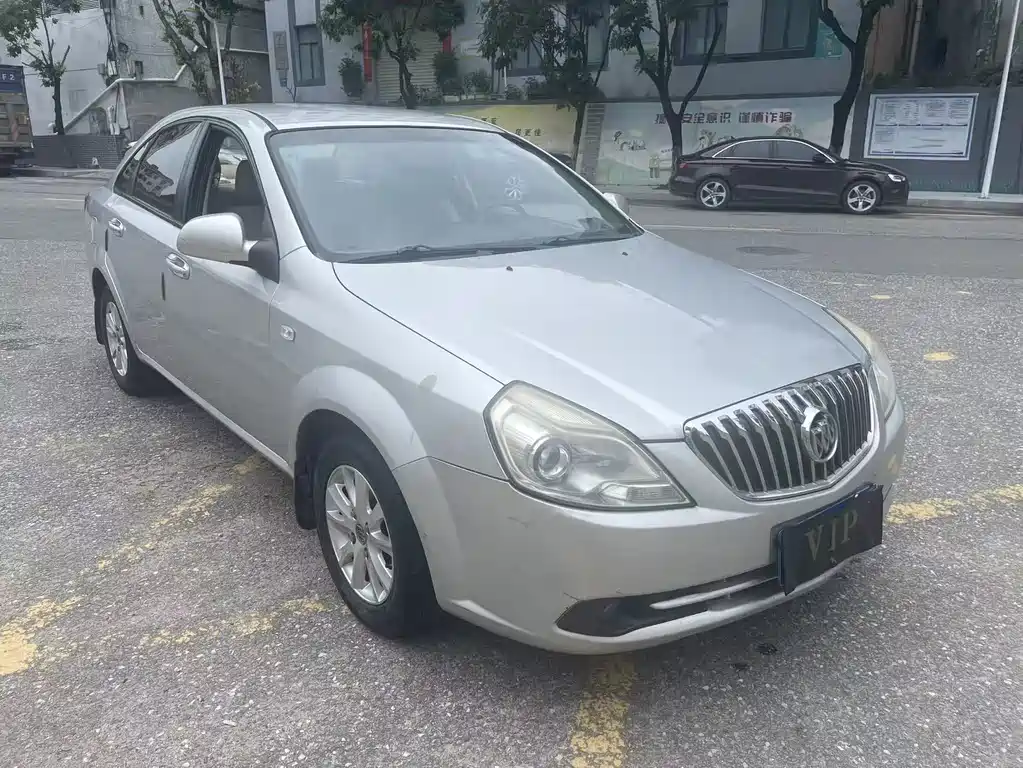 Buick Excelle 2013