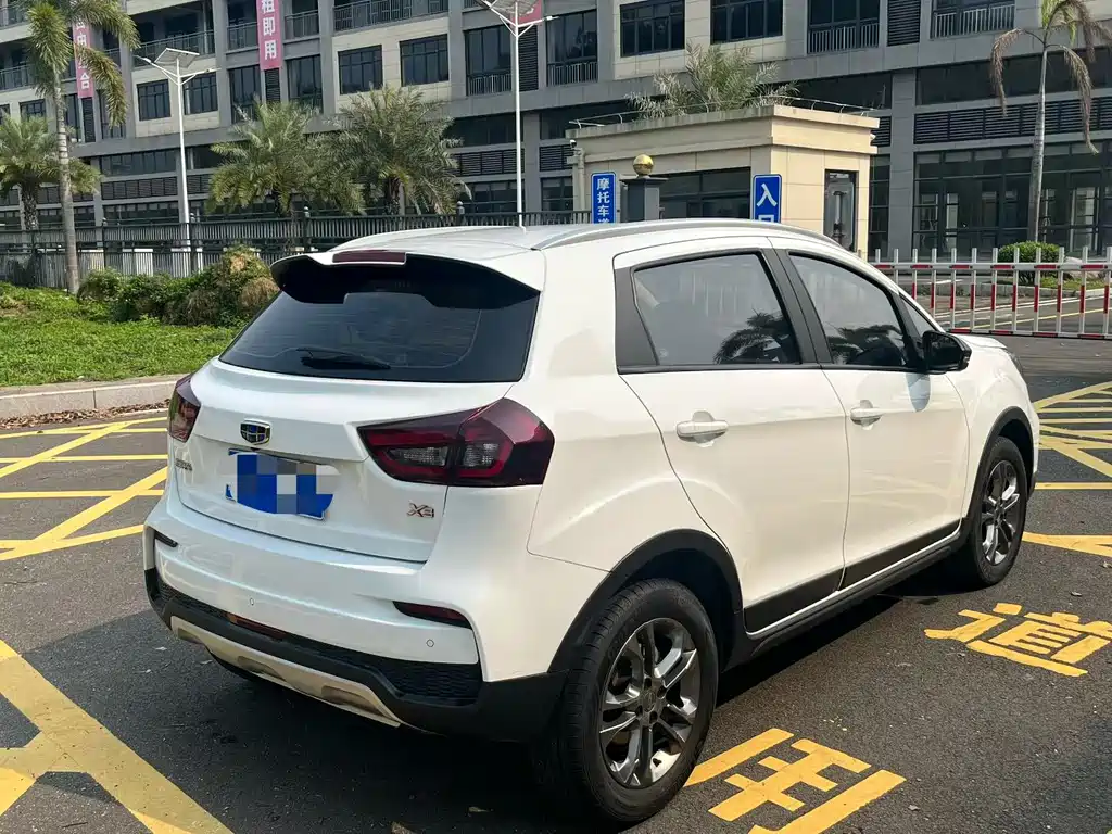 Geely Vision X3 2021