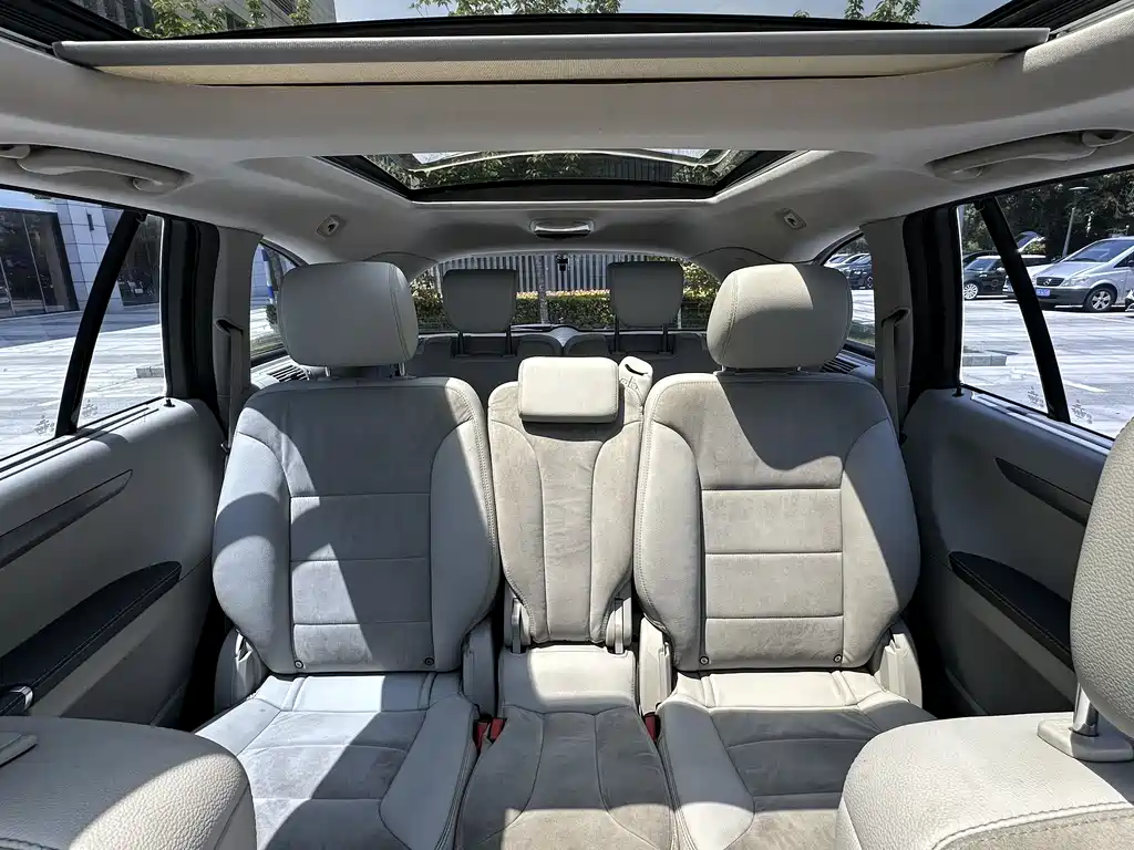 Mercedes-Benz R-Class 2016 — фото 11