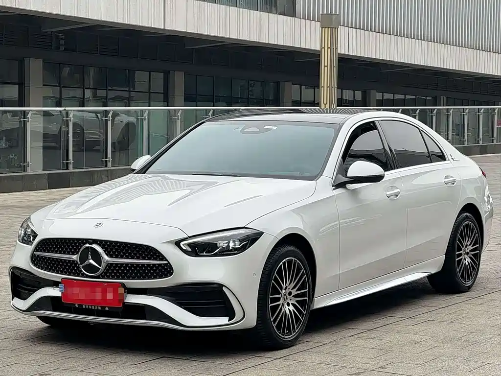 Mercedes-Benz C-Class 2023 — фото 1