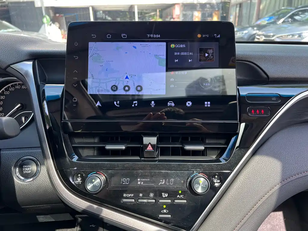 Toyota Camry 2024 — фото 15