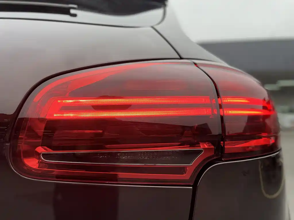 Porsche Cayenne 2016 — фото 5