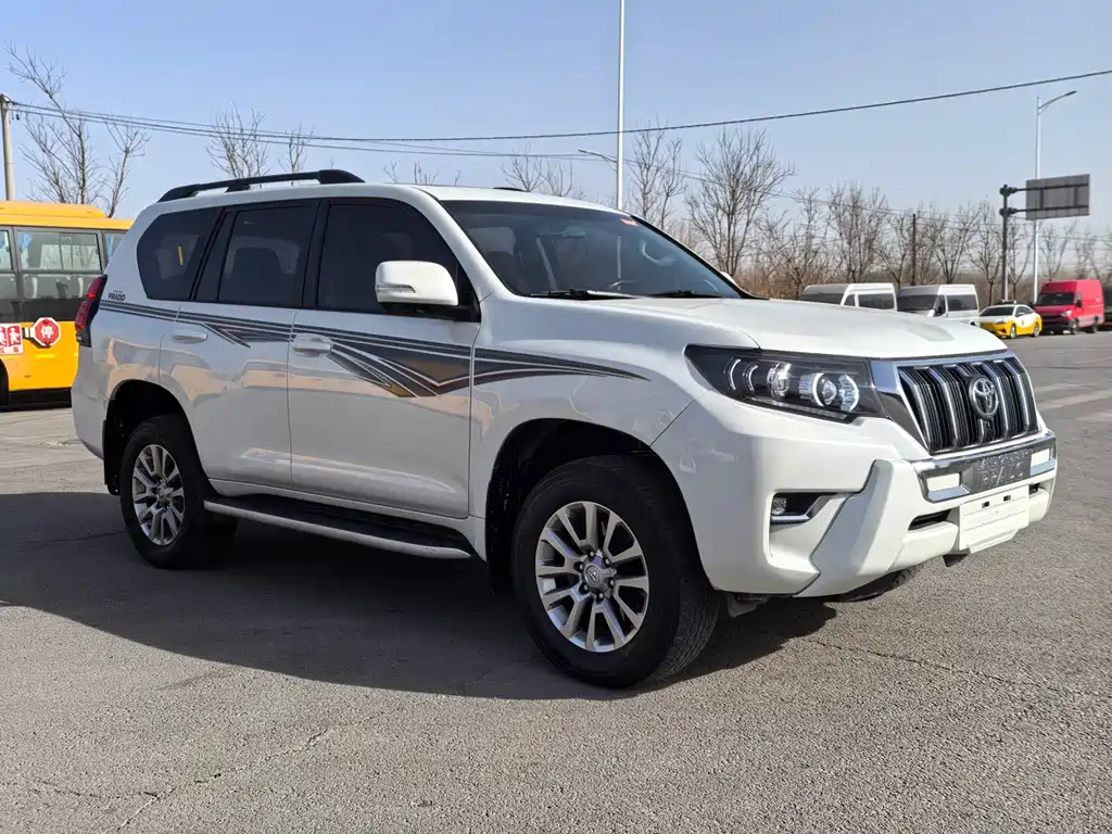Toyota Prado 2019 — фото 2