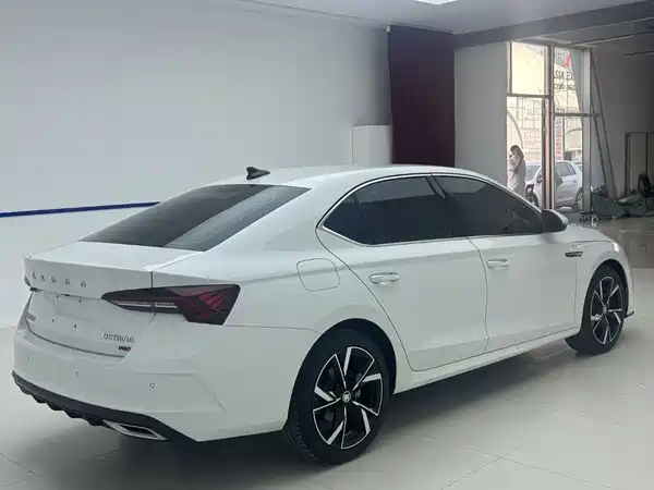 Skoda Octavia 2023