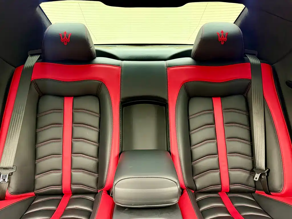 Maserati Granturismo 2016 — фото 18