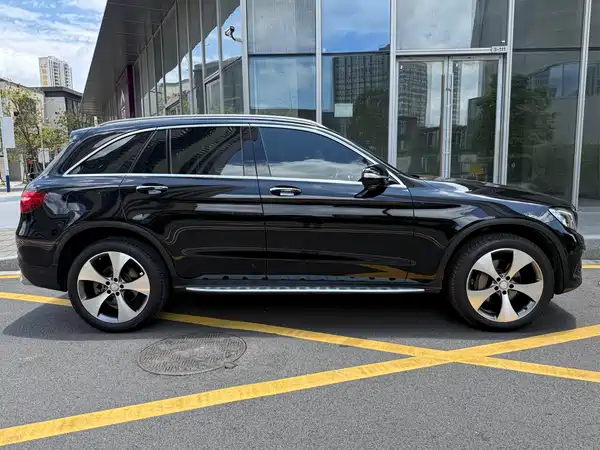Mercedes-Benz GLC 2016