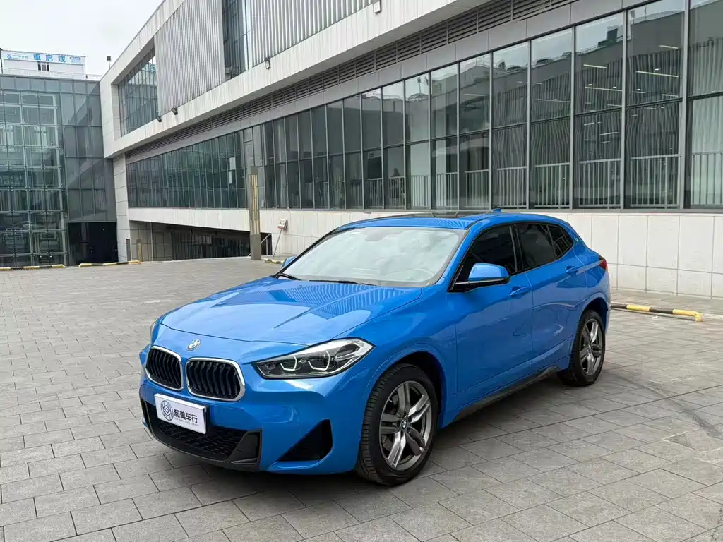 BMW X2 2020 — фото 1