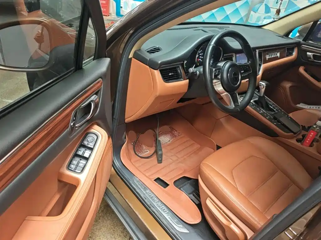 Zotye SR9 2019 — фото 16