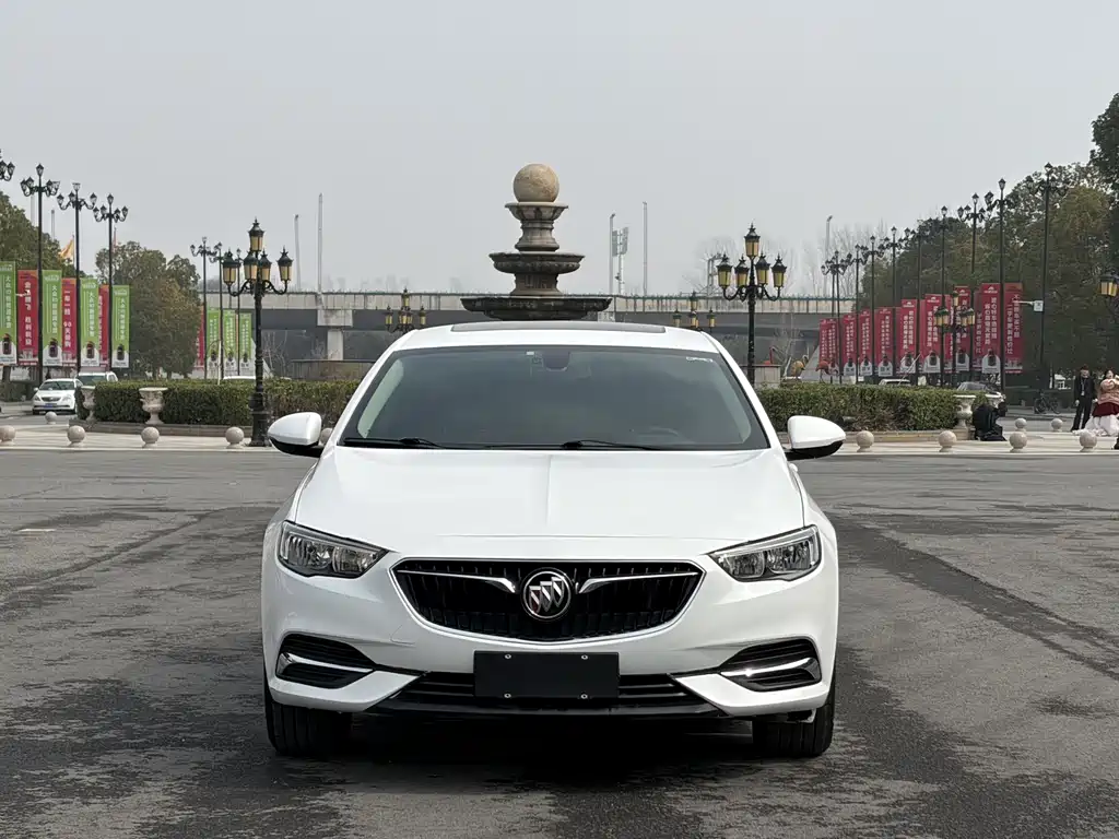 Buick Regal 2019 — фото 2