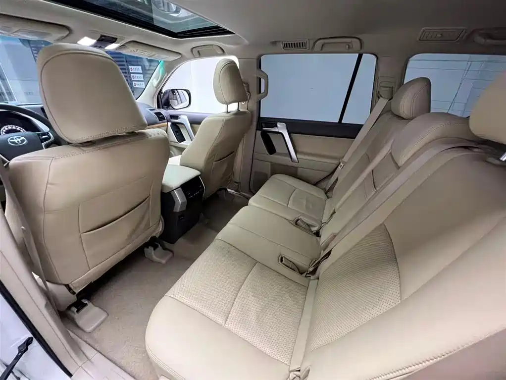 Toyota Prado 2018 — фото 13
