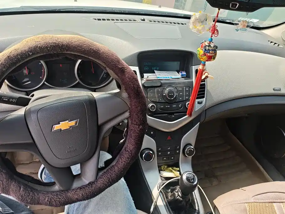 Chevrolet Cruze 2014 — фото 12