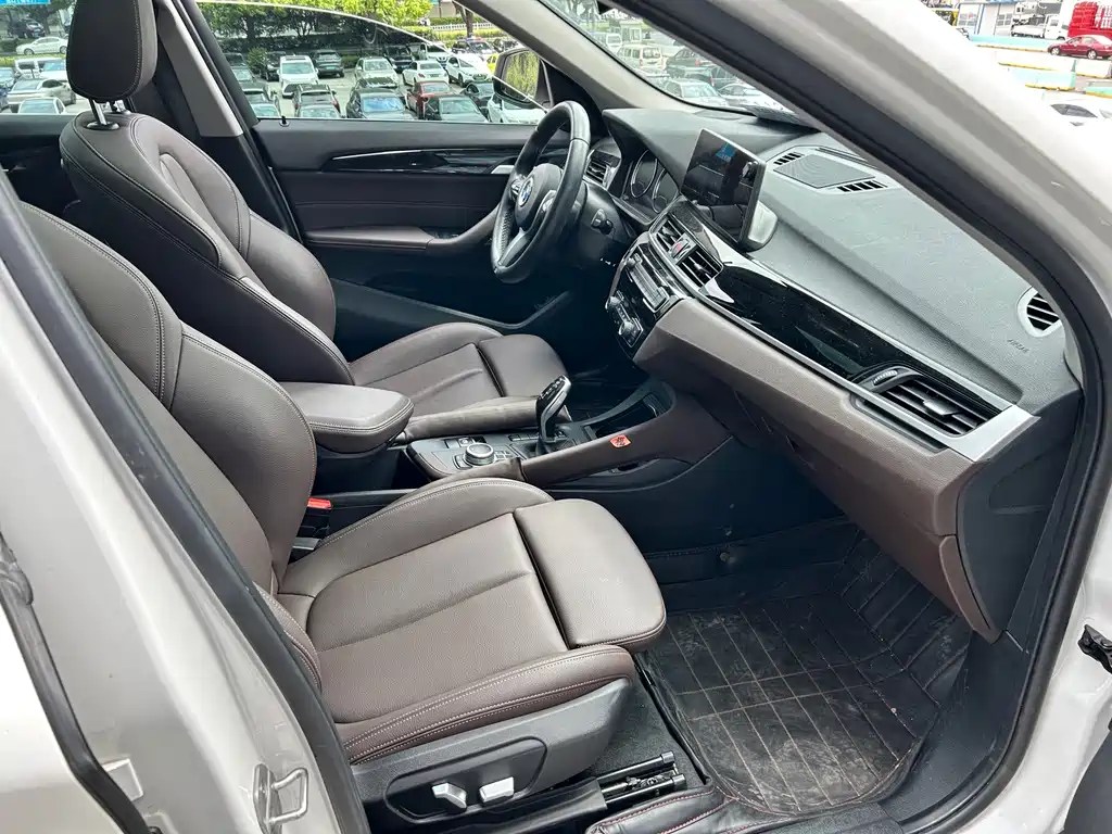 BMW X1 2022 — фото 10