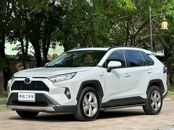 Toyota RAV4 2021