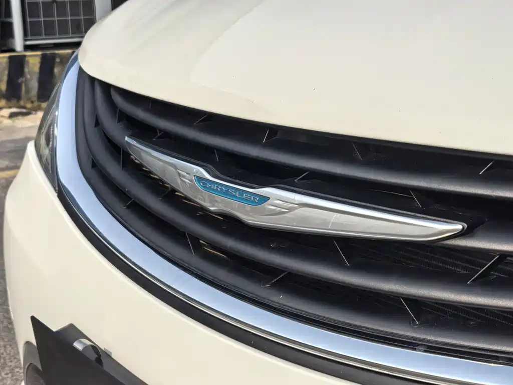 Chrysler Grand Voyager PHEV 2019 — фото 5