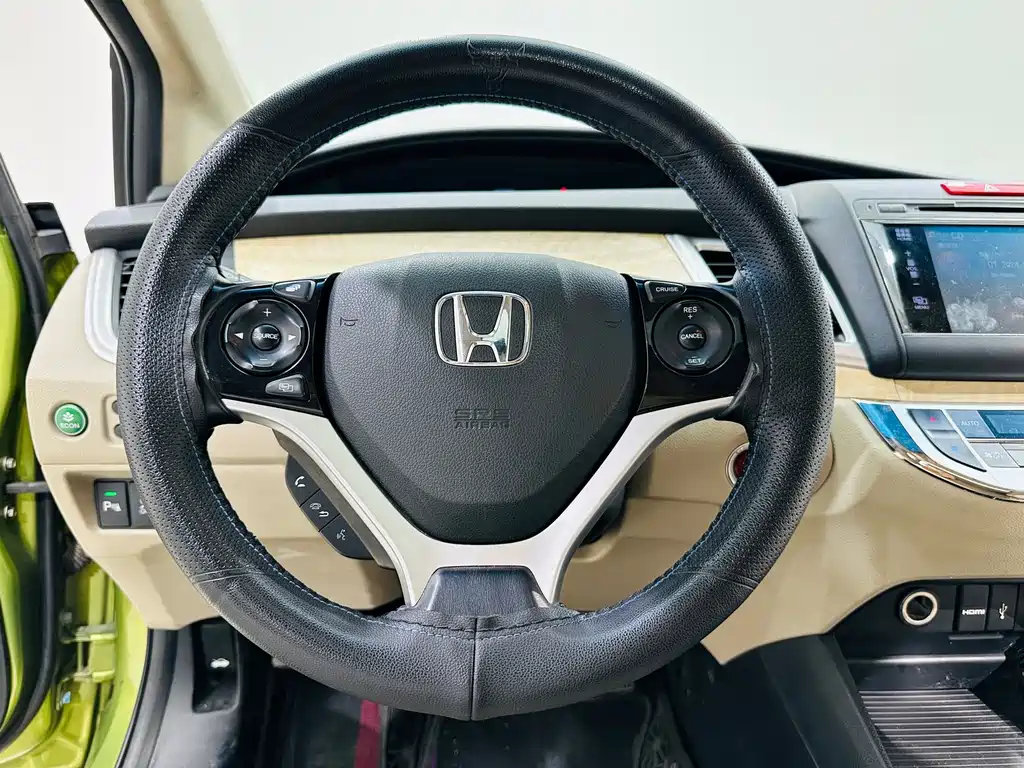 Honda Jade 2014 — фото 16