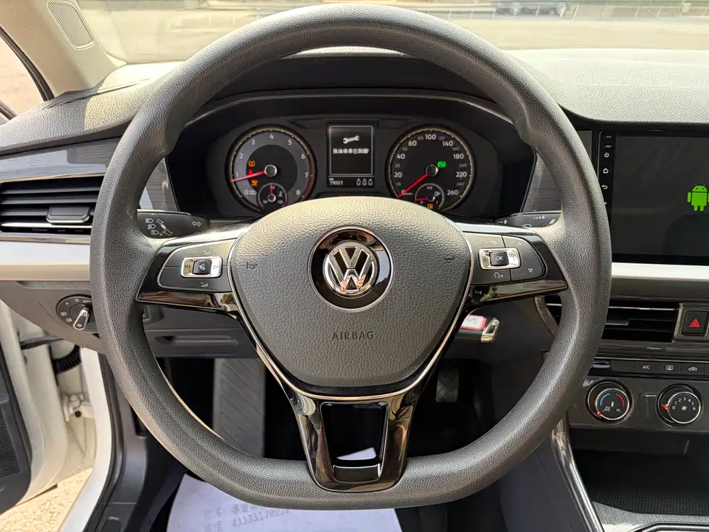 Volkswagen Lavida 2019 — фото 10
