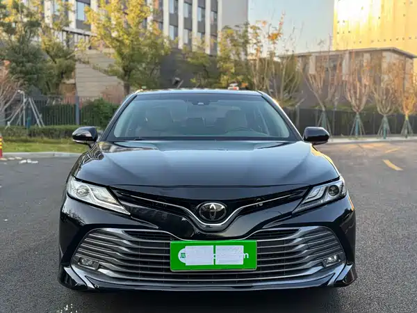 Toyota Camry 2019