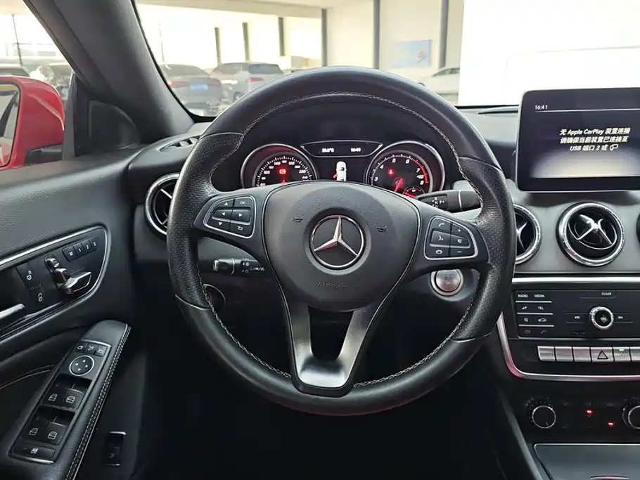 Mercedes-Benz CLA 2018 — фото 15