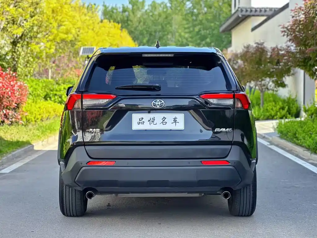 Toyota RAV4 2020 — фото 4