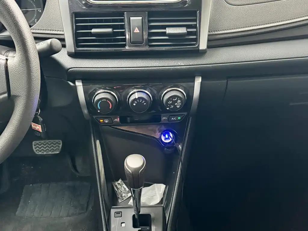 Toyota Vios 2016 — фото 20