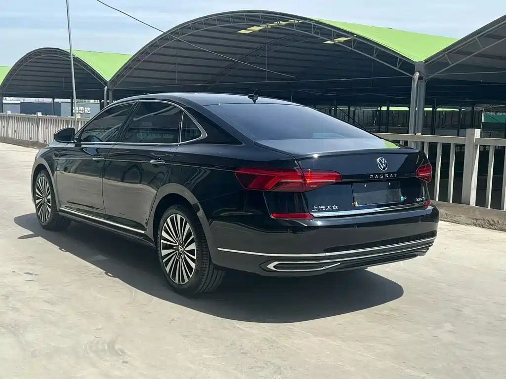 Volkswagen Passat 2021 — фото 4