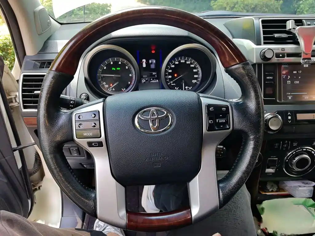 Toyota Prado 2015