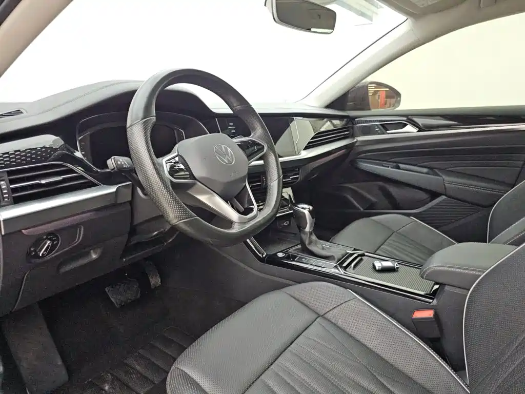 Volkswagen Passat 2022