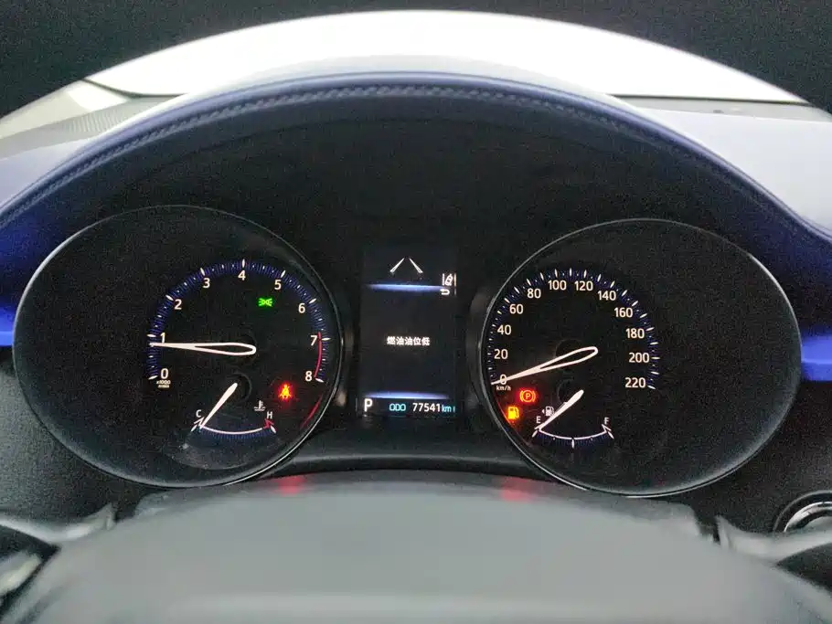 Toyota C-HR 2021 — фото 14