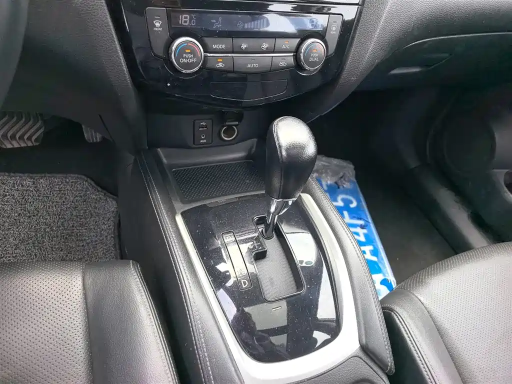 Nissan X-Trail 2014 — фото 16