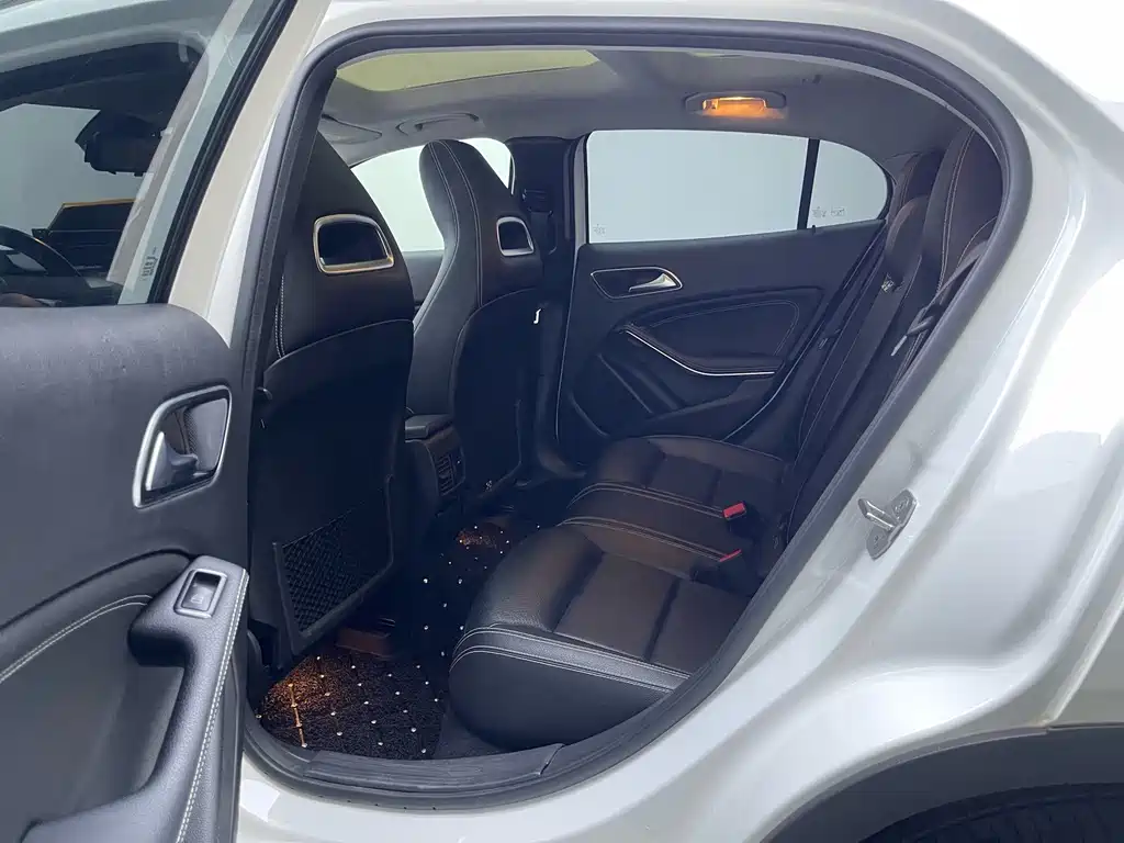 Mercedes-Benz GLA 2020 — фото 14